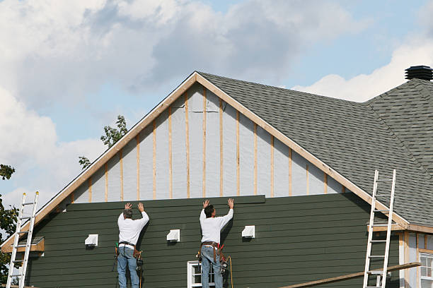 Professional Siding Installation technician working in Galena, IL